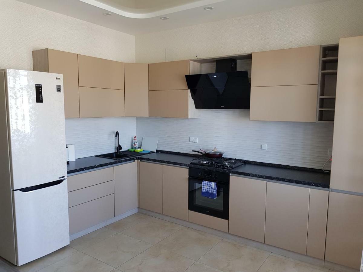 New Apartment On Parkovaya Chornomorsk Ngoại thất bức ảnh